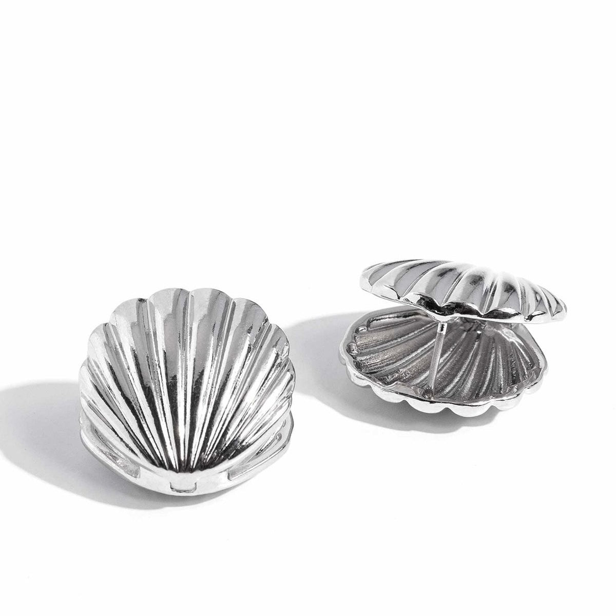 Aretes almejas plateadas