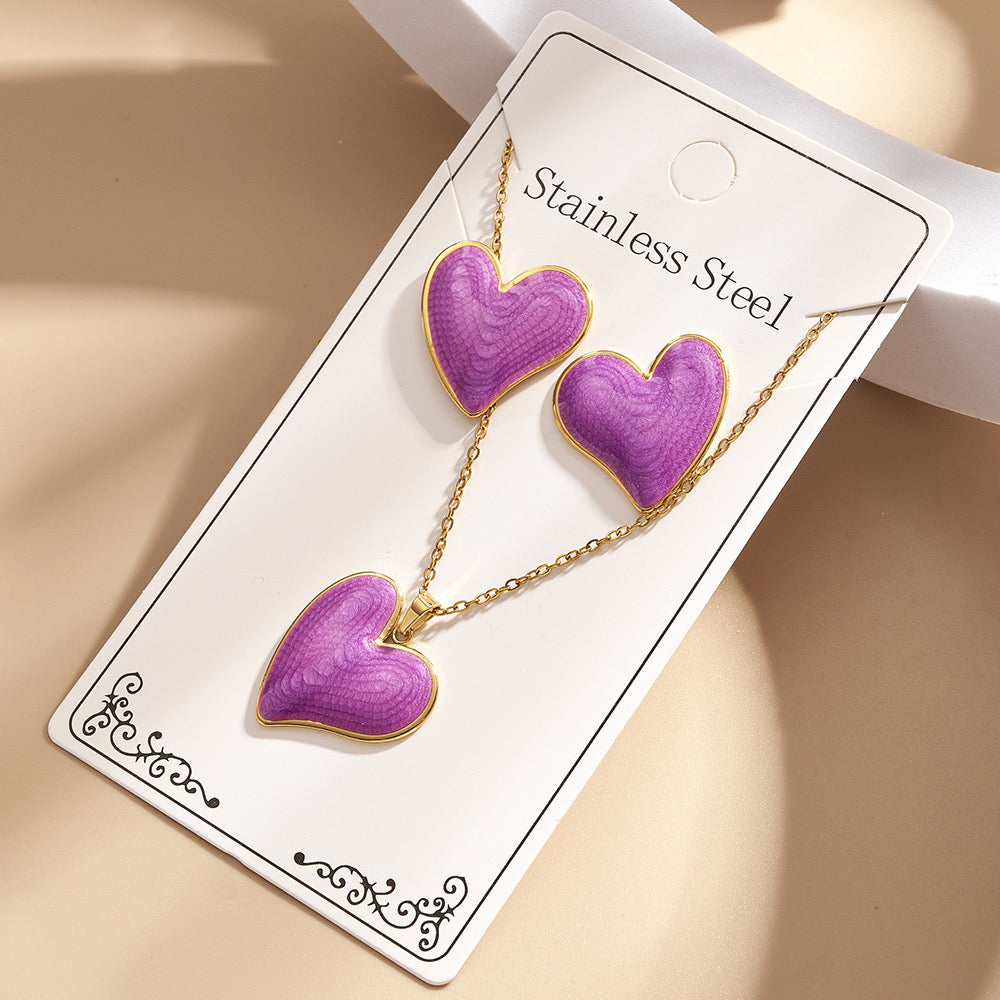Set de collar + aretes corazones morados - acero inoxidable
