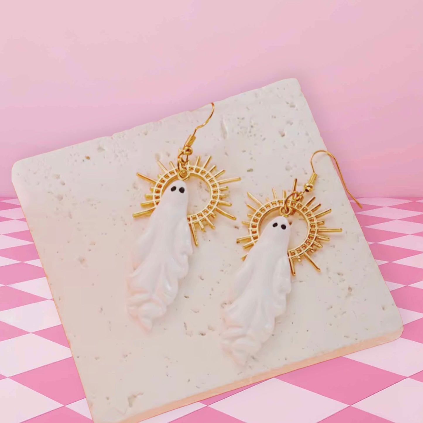 Aretes de fantasmas