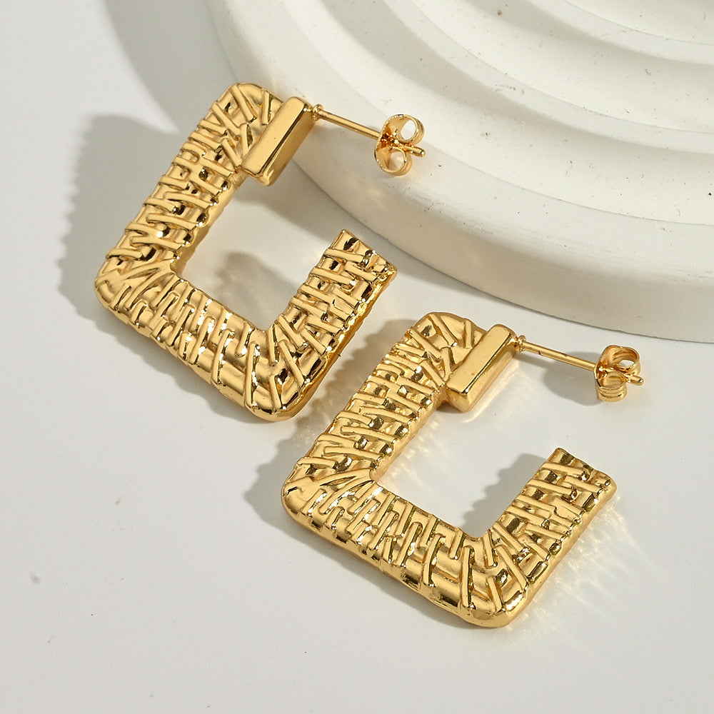 Aretes cuadrados con textura - acero inoxidable