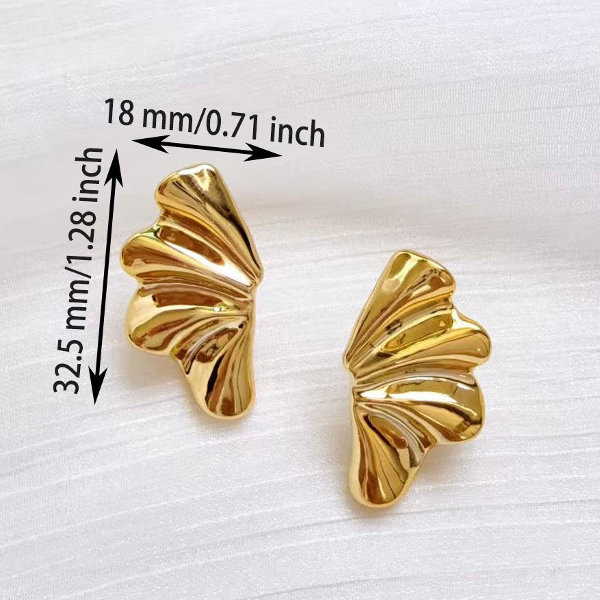 Aretes dorados abanicos
