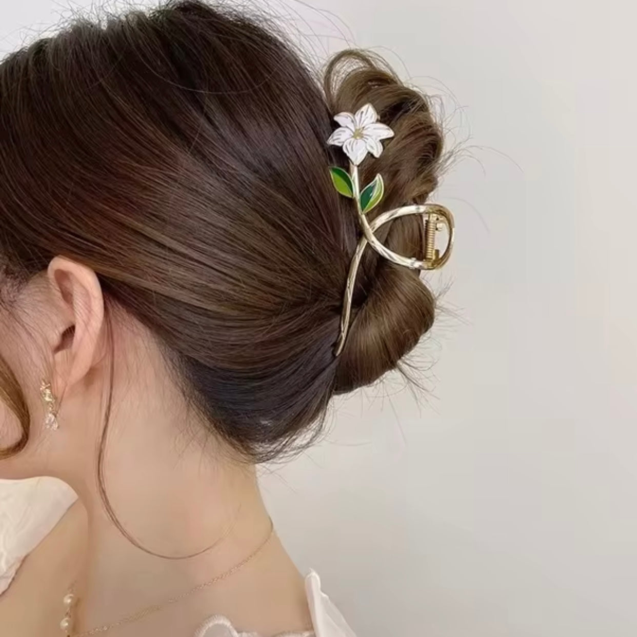 Pinza para cabello - flor blanca