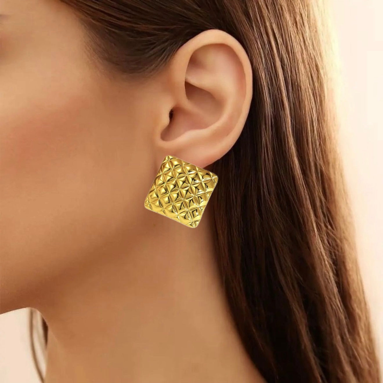Aretes con cuadros dorados- acero inoxidable