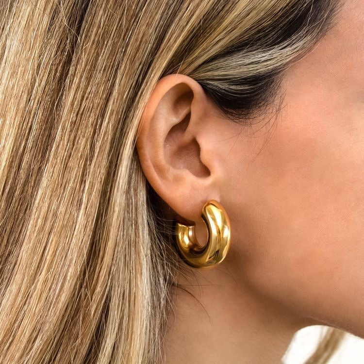 Aretes de aro dorados