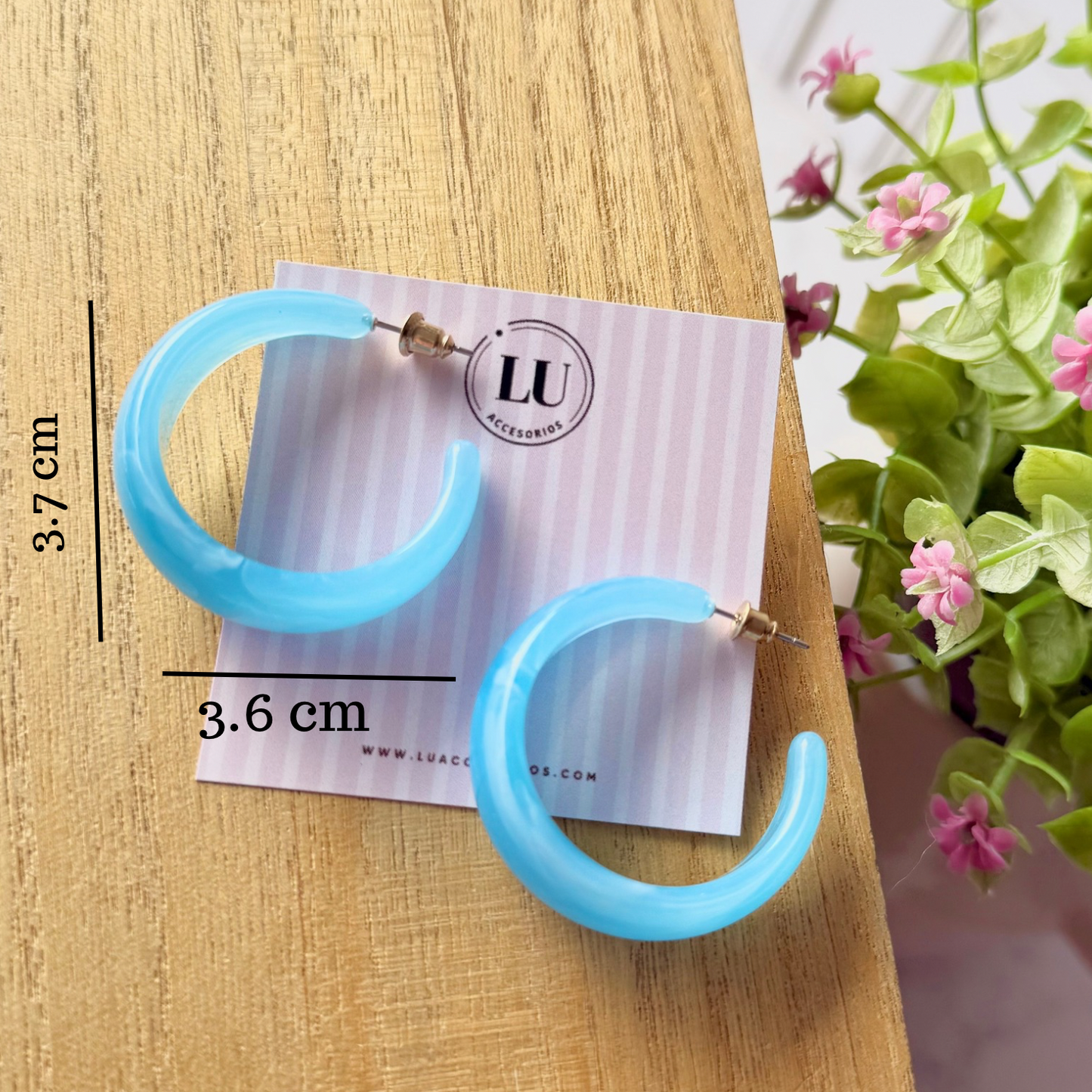 Aretes azules
