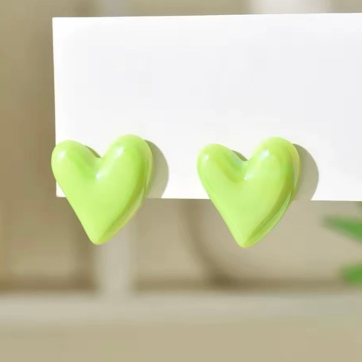 Aretes de corazón tornasol- verde
