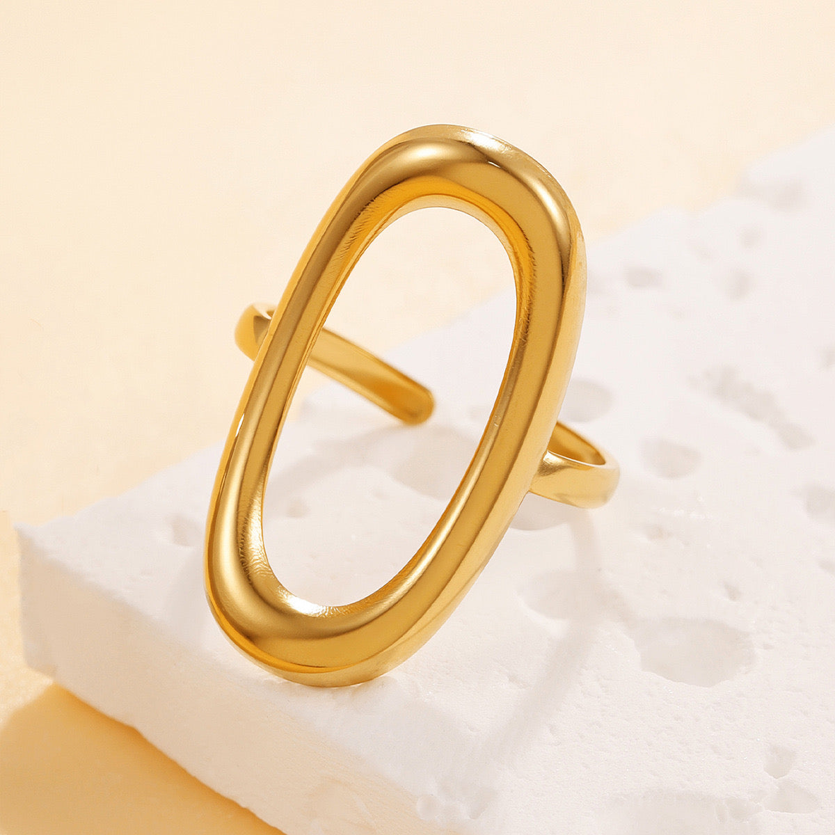 Anillo ajustable óvalo dorado mod2- acero inoxidable