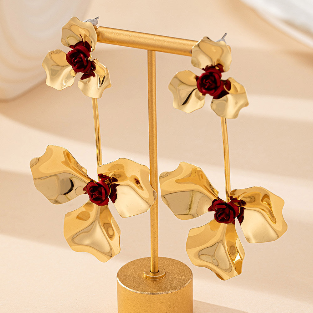 Aretes largos flores doradas con rojo