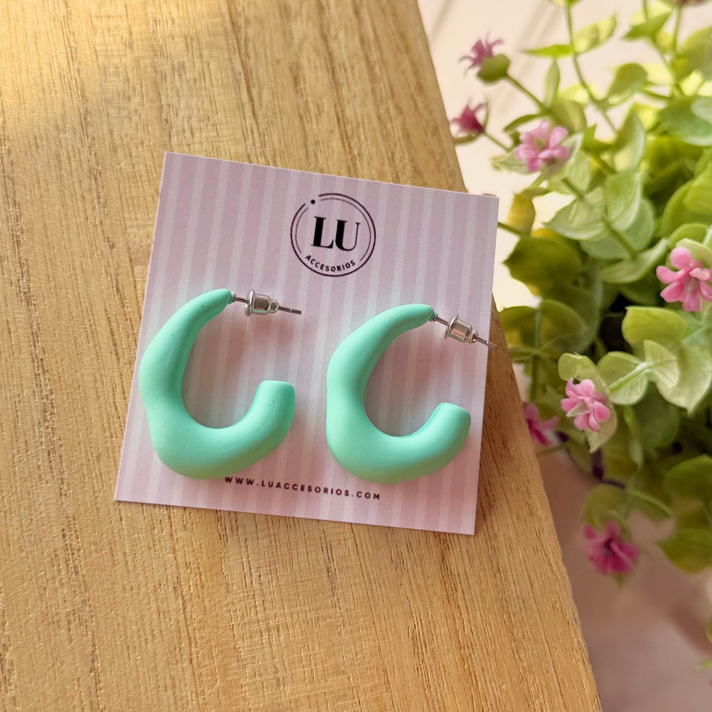 Aretes menta