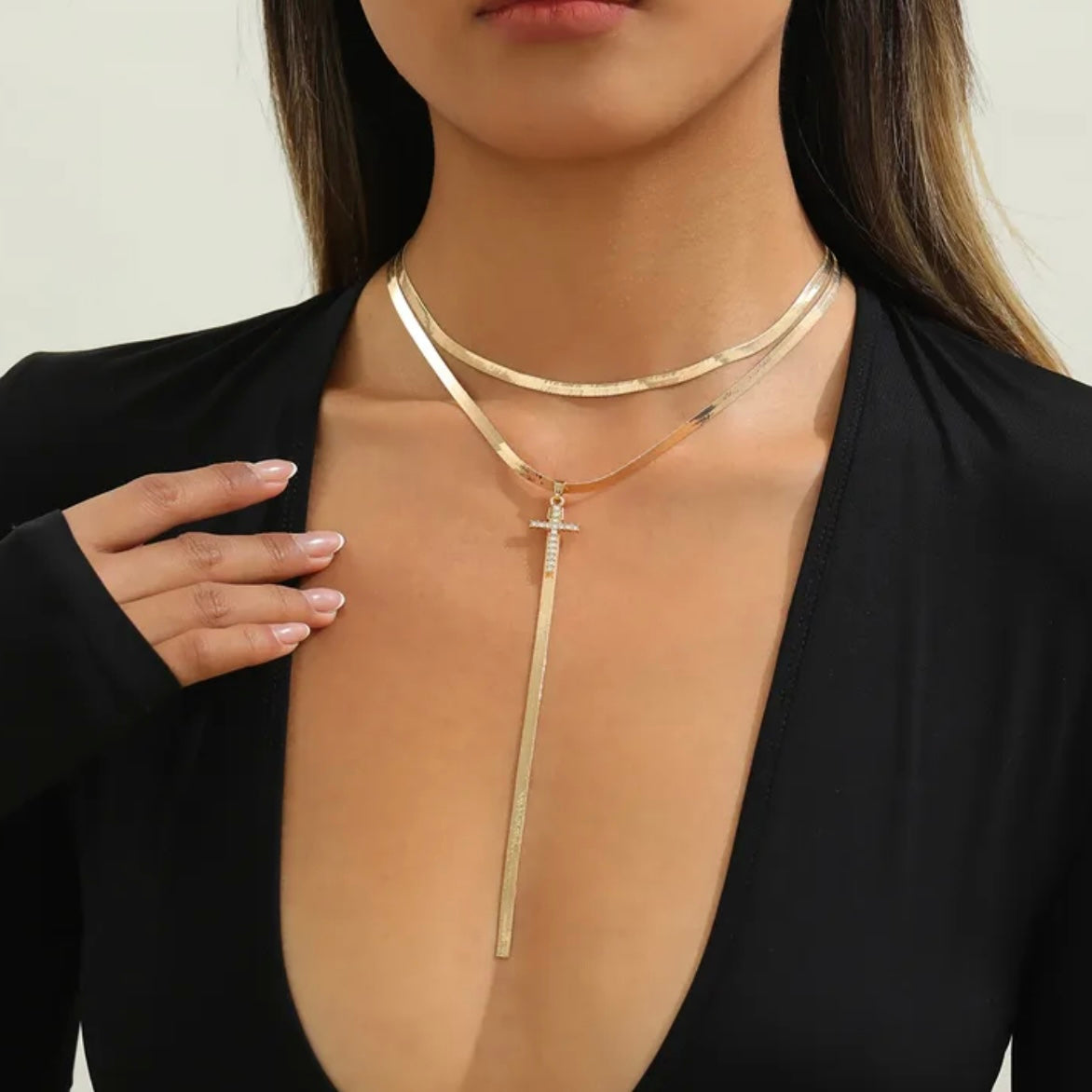 Collar largo con cruz