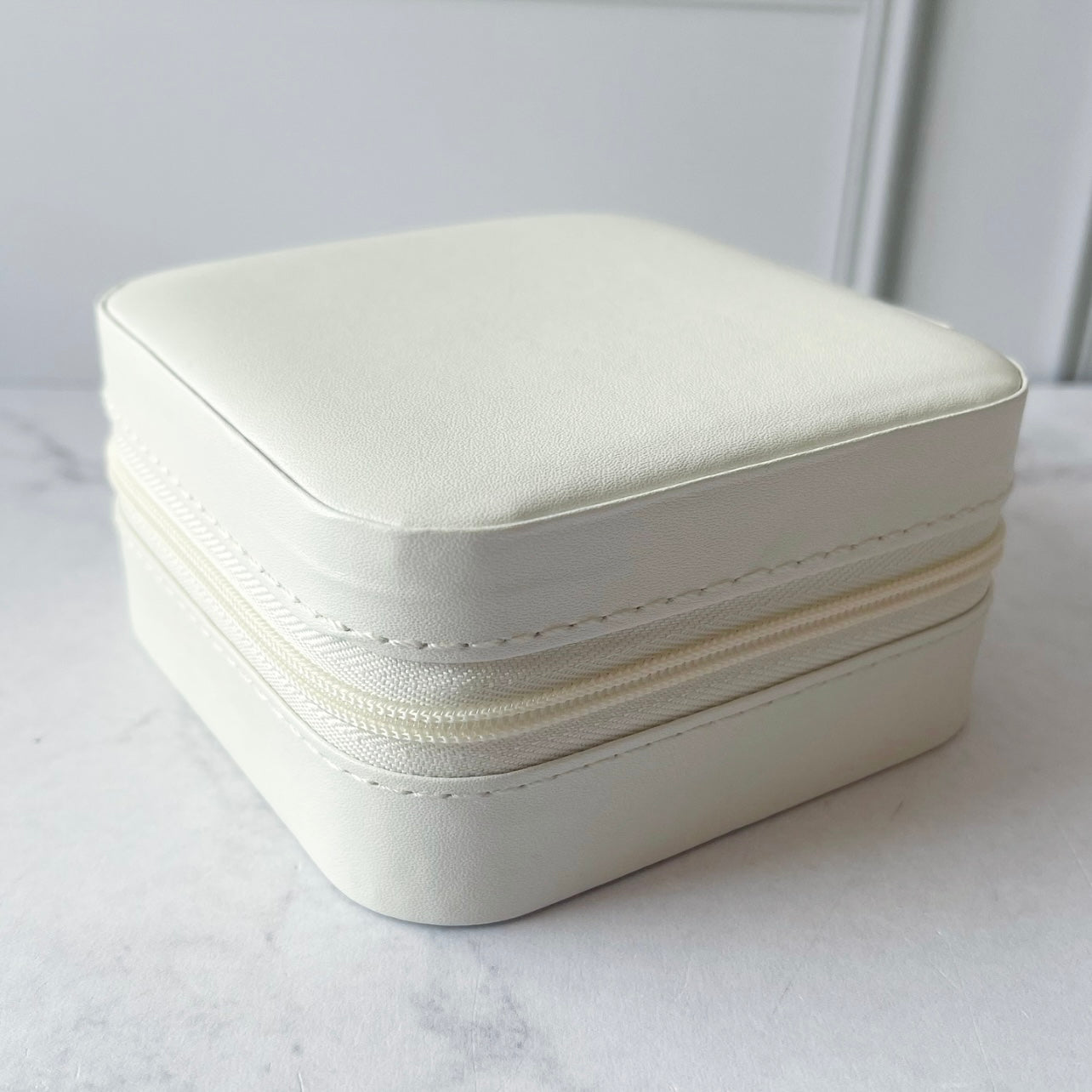Joyero pequeño blanco