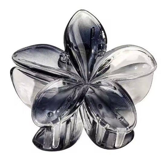 Pinza de flor oscura