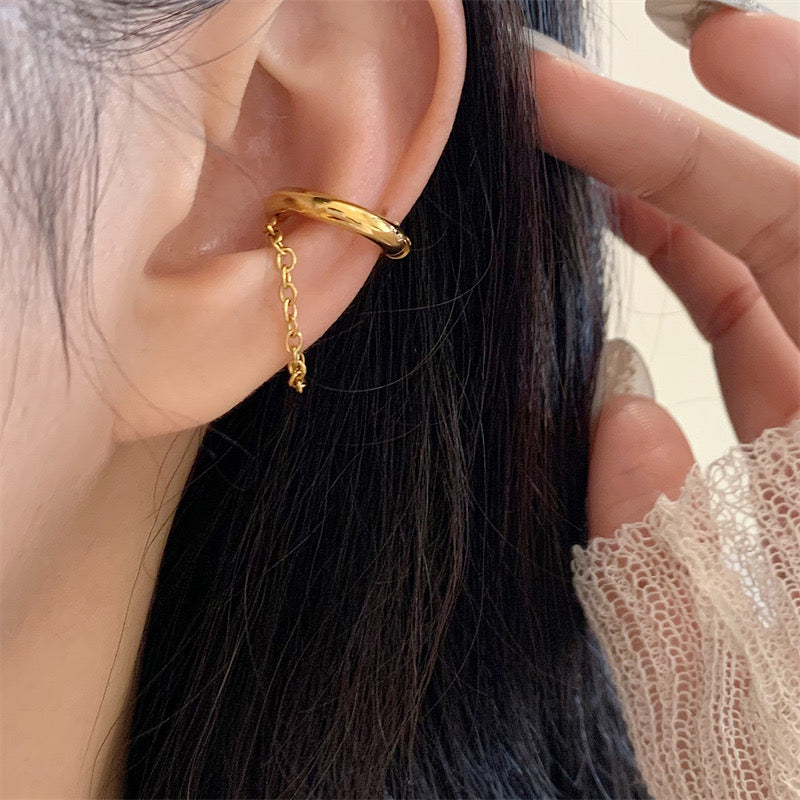 Aretes falsos tipo Huggie con cadena - acero inoxidable