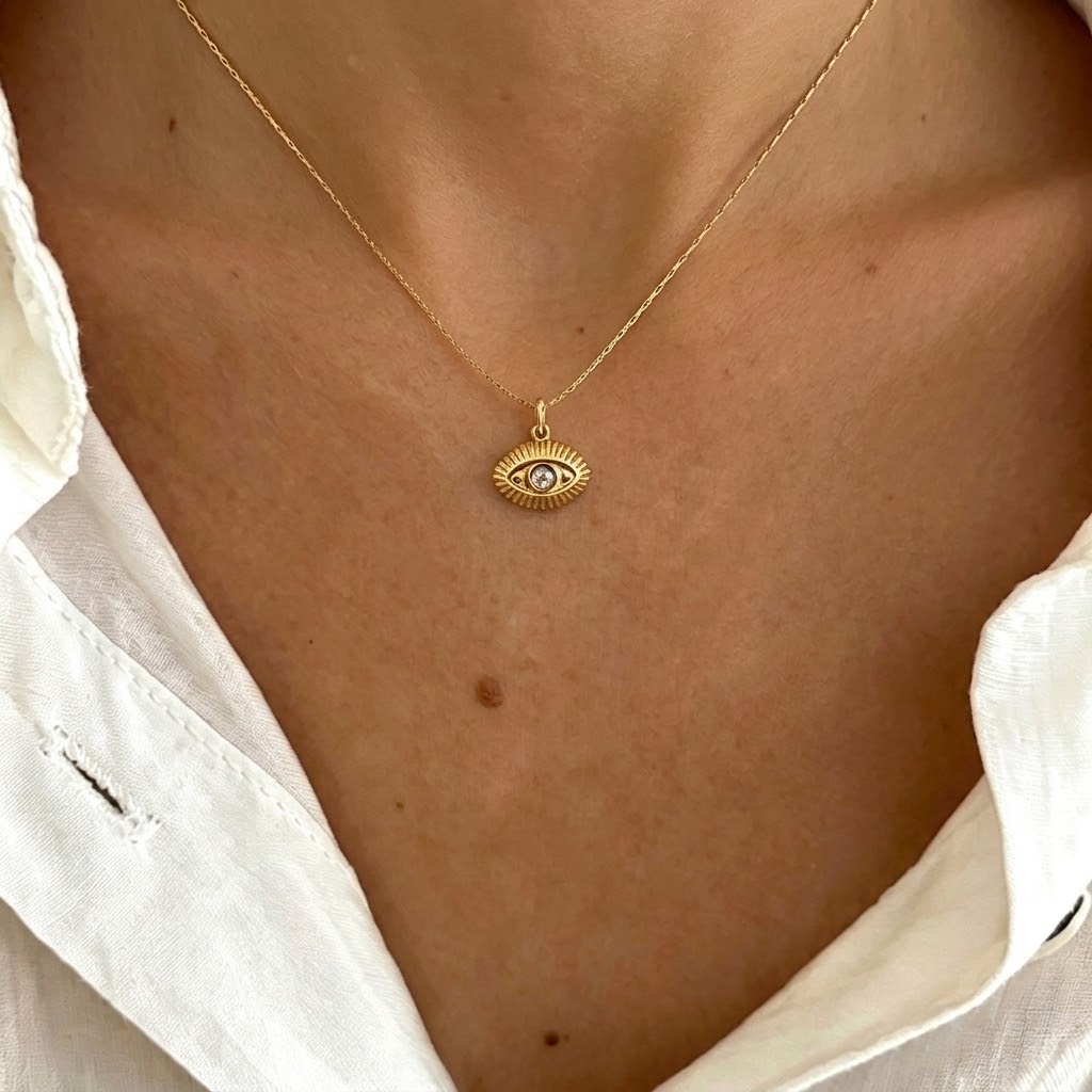 Collar de ojito dorado- acero inoxidable