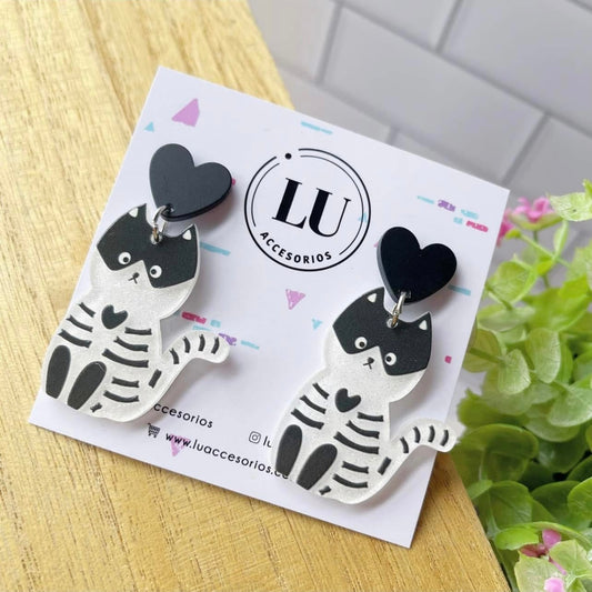Aretes gatitos esqueleto