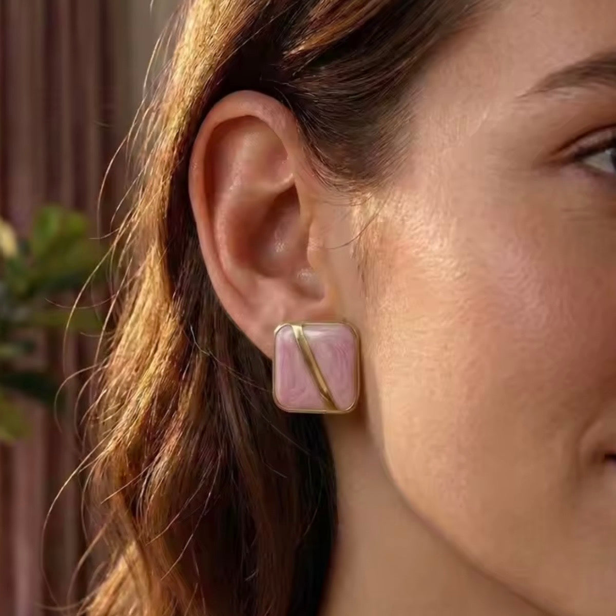 Aretes cuadrados rosados - acero inoxidable