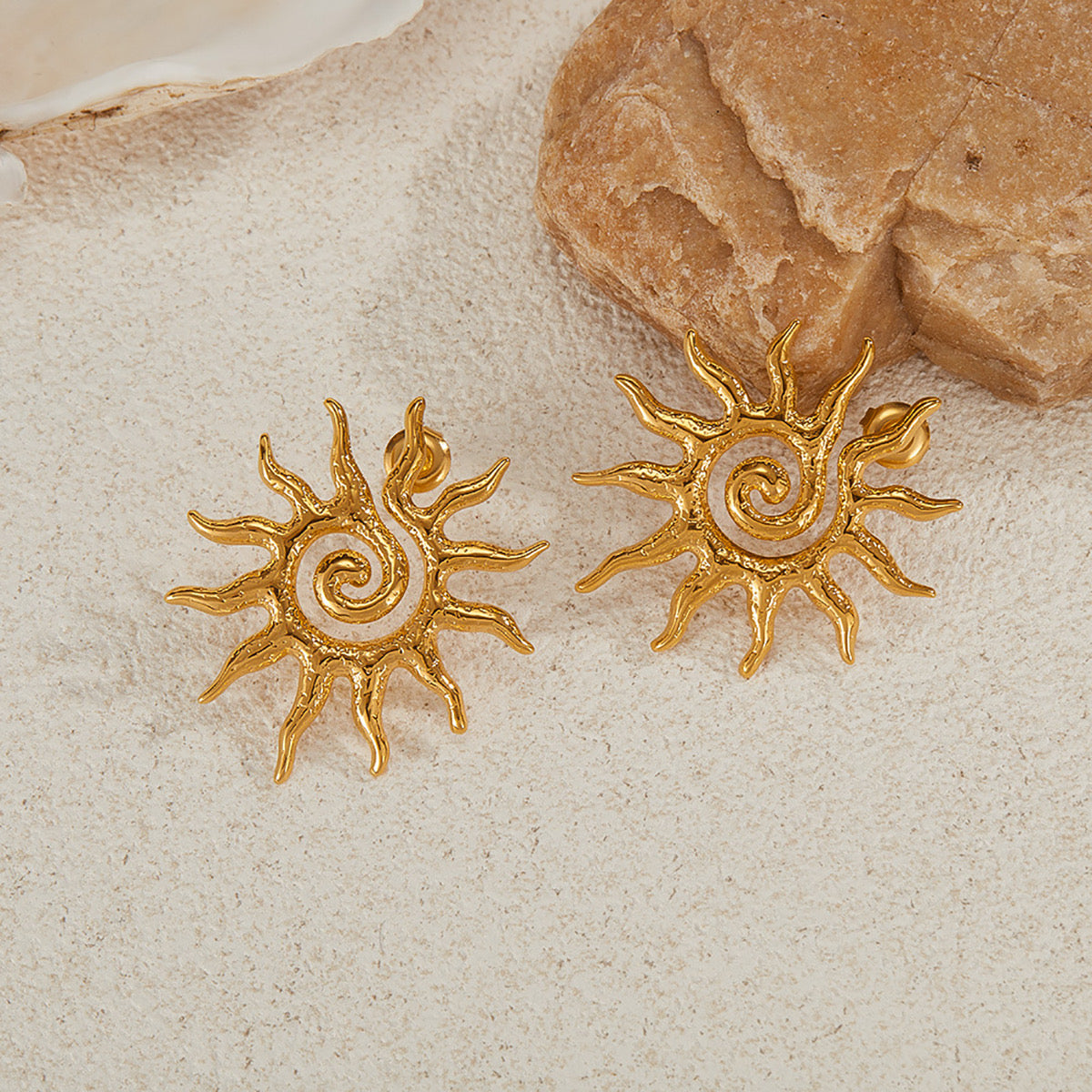 Aretes soles dorados- acero inoxidable