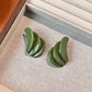 Aretes verde oliva