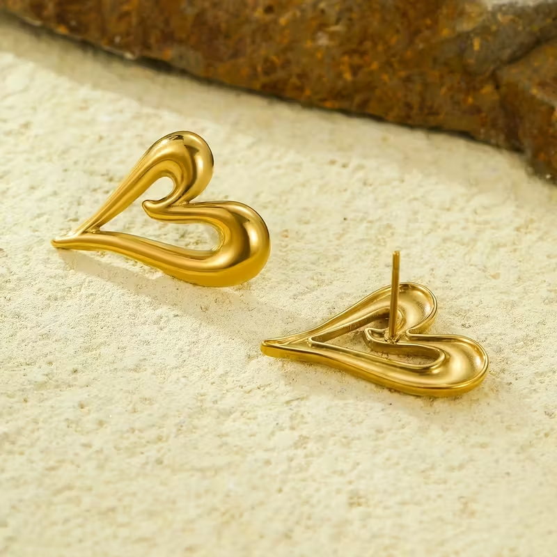 Aretes corazones dorados- acero inoxidable