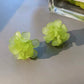 Aretes de florecitas verdes