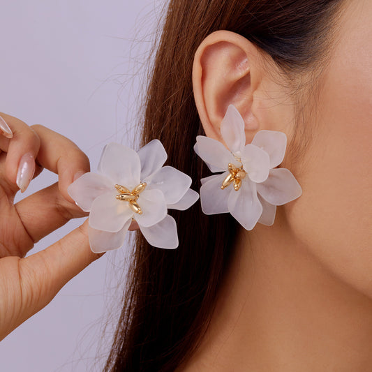 Aretes de Flores grandes blancas