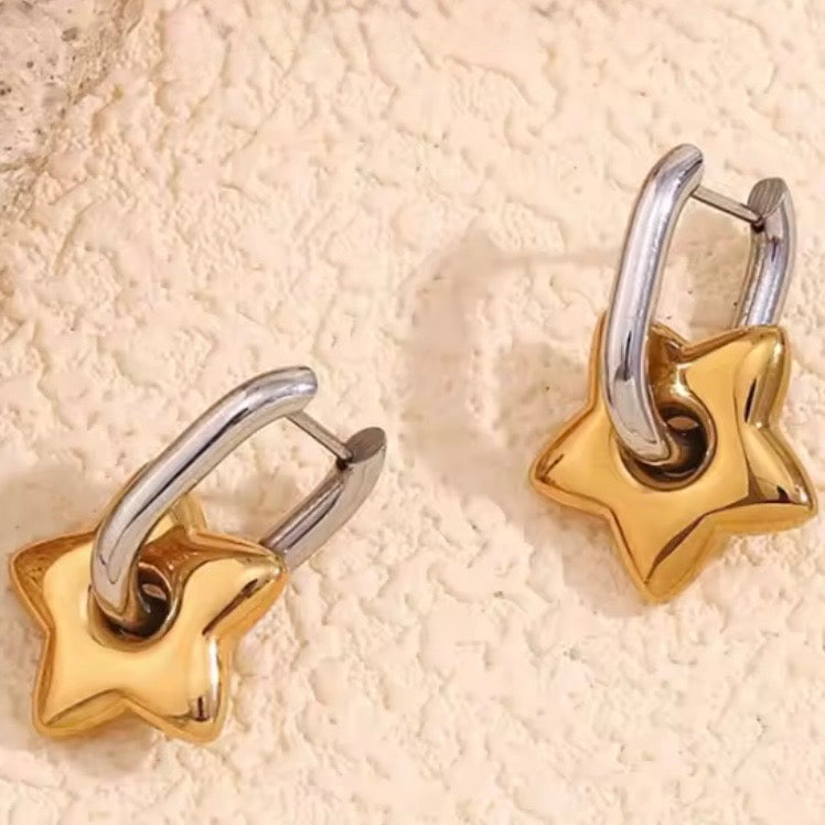 Aretes bicolor en U con estrellas- acero inoxidable