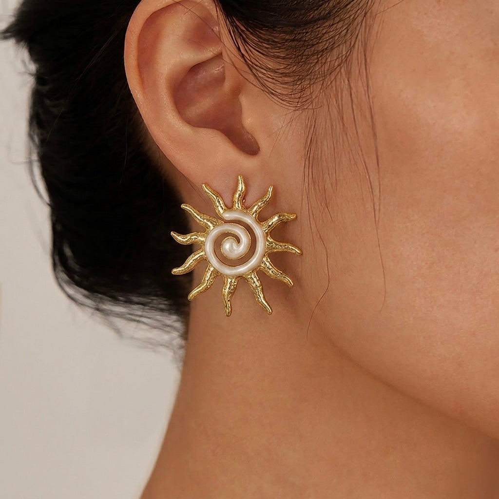 Aretes soles dorados con blanco- acero inoxidable