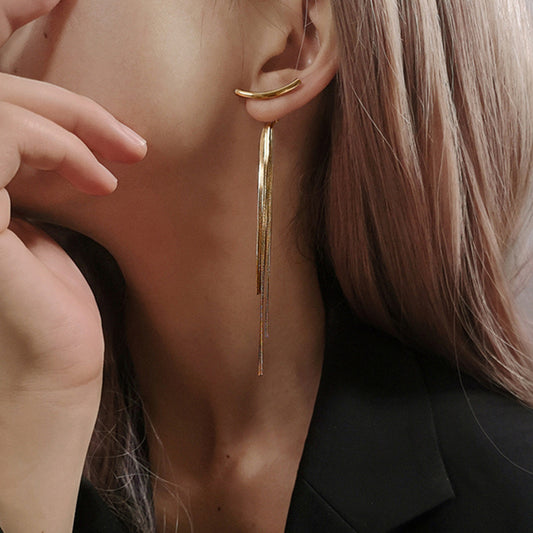 Aretes largos dorados