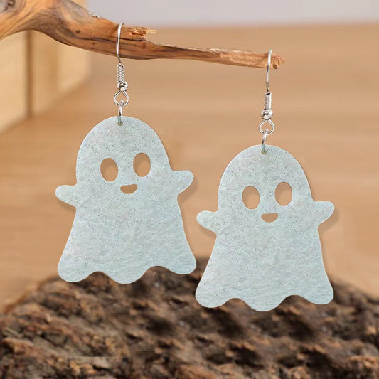 Aretes fantasmitas blancos