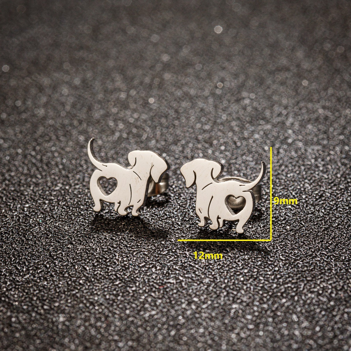 Aretes de perritos plateados - acero inoxidable