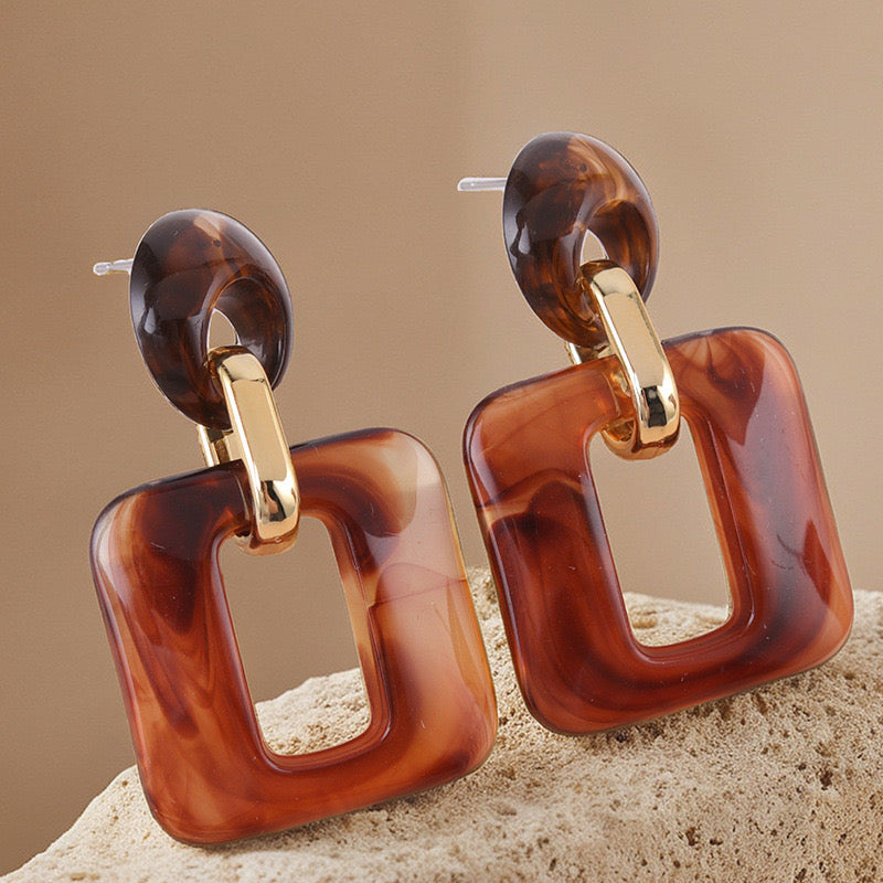 Aretes Carey
