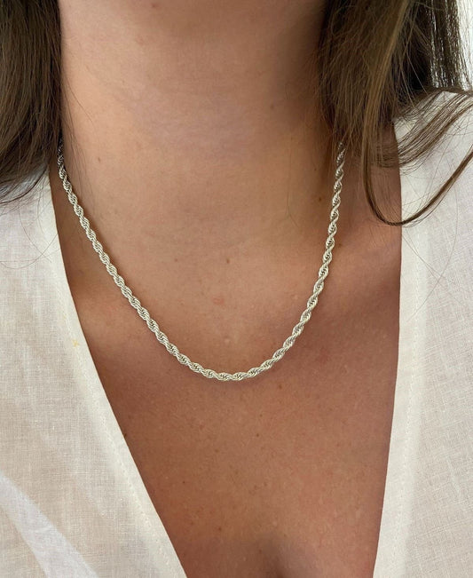 Collar espiral delgado color plateado ( largo 60cm)  - Acero inoxidable
