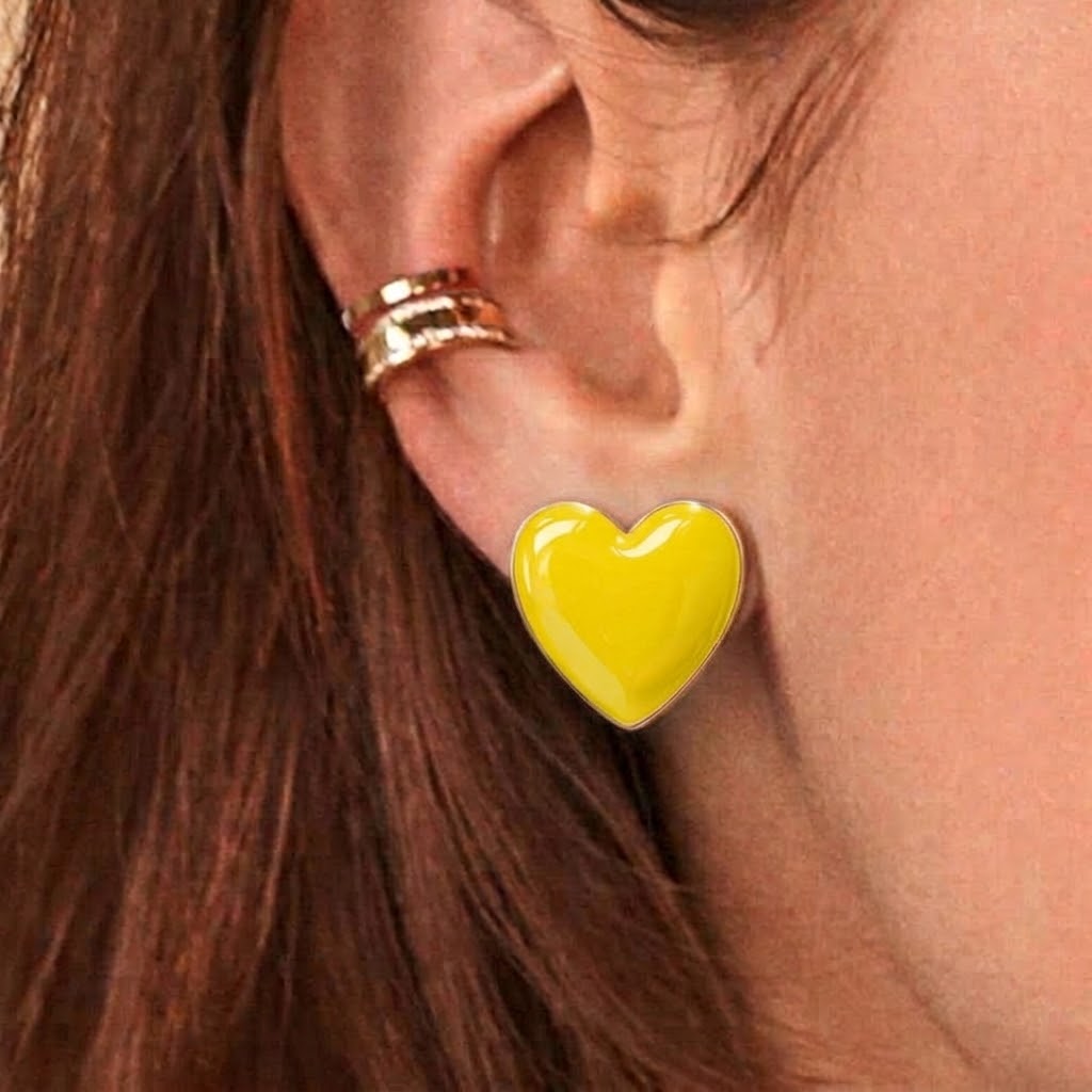 Aretes corazones amarillos