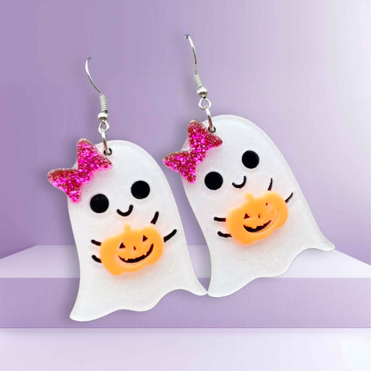 Aretes fantasmitas con lazo rosado