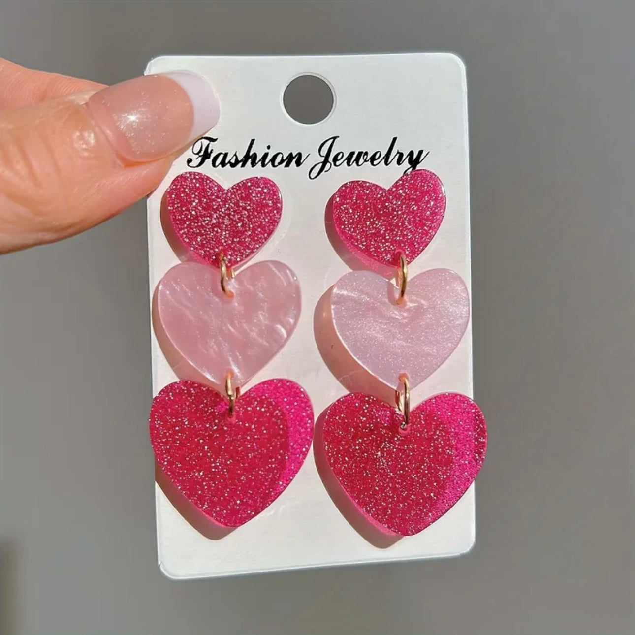 Aretes de 3 corazones escarchados