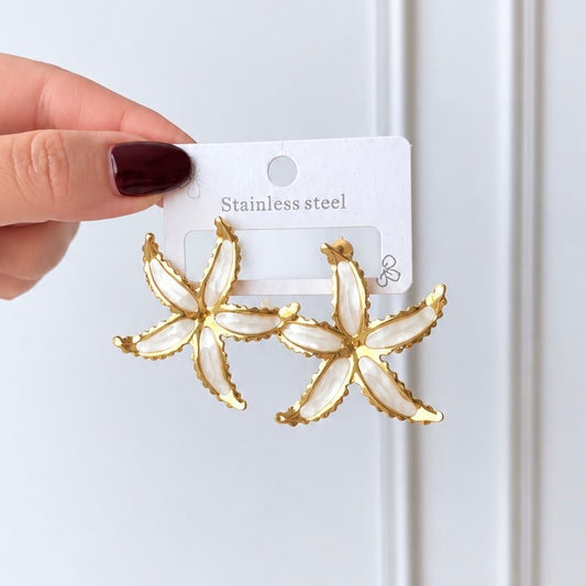 Aretes flores blancas - acero inoxidable