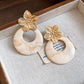 Aretes de flores doradas + nude- acero inoxidable