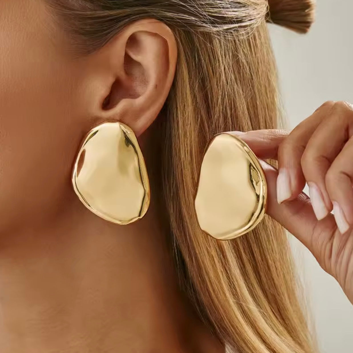 Aretes dorados