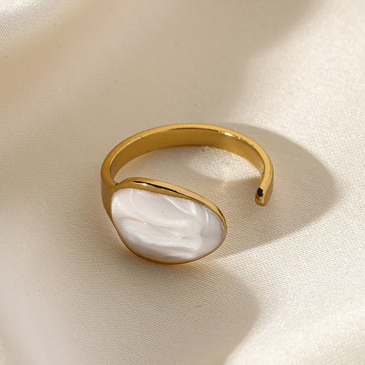 Anillo ajustable dorado con blanco- acero inoxidable