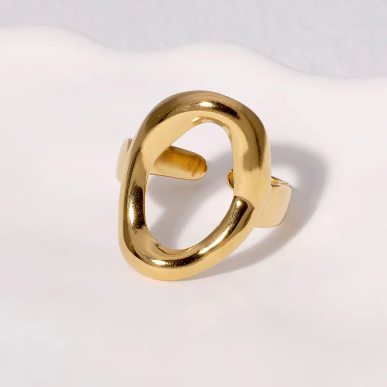 Anillo ajustable ovalado dorado/ Acero inoxidable