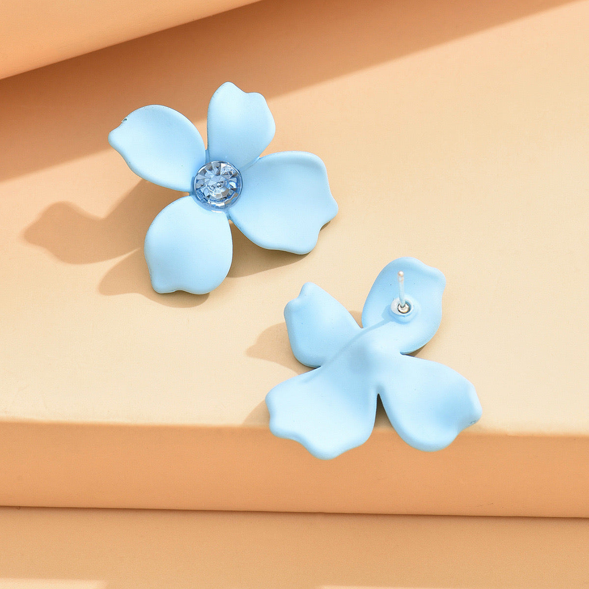 Aretes de florecitas azules