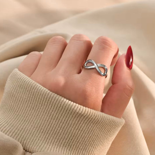 Anillo ajustable infinito plateado / Acero inoxidable
