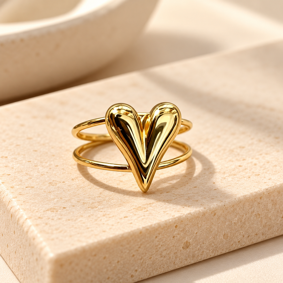 Anillo ajustable corazón dorado - acero inoxidable