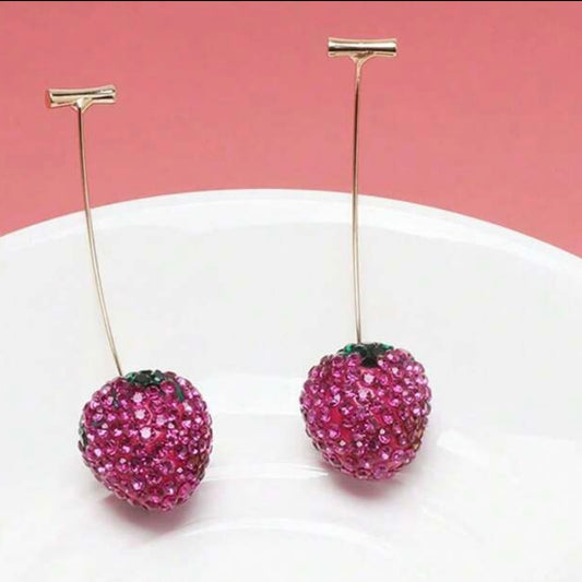 Aretes de fresas con pedrería- rosa fuerte