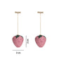 Aretes de fresas con pedrería- rosa