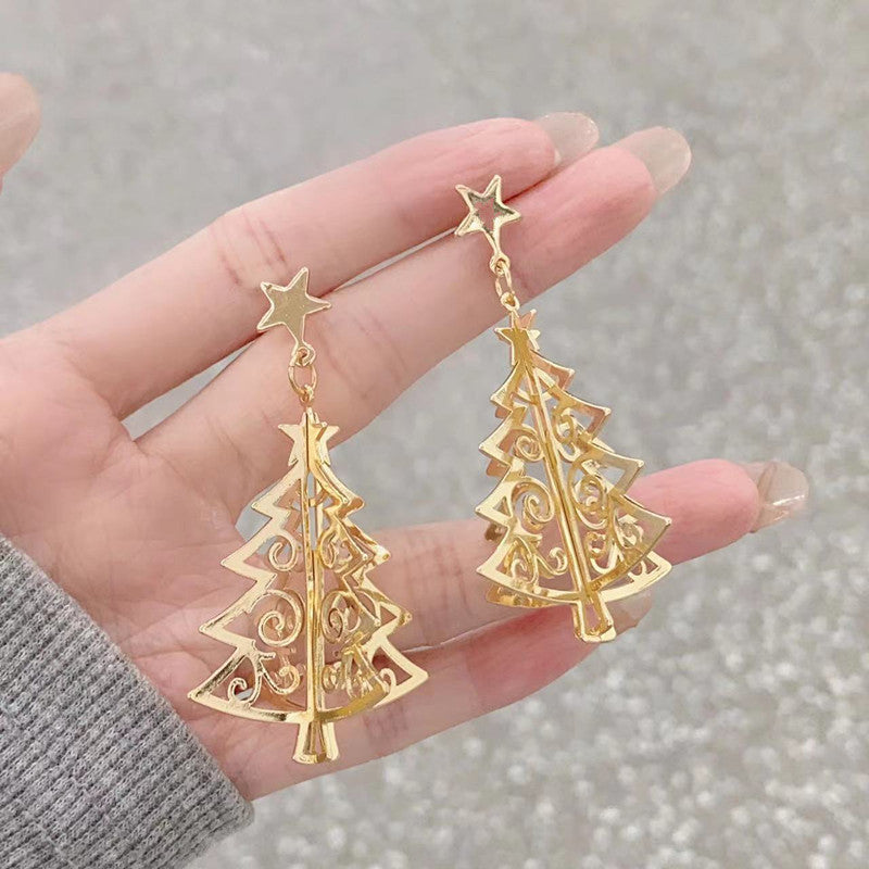 Aretes de arbolitos dorados