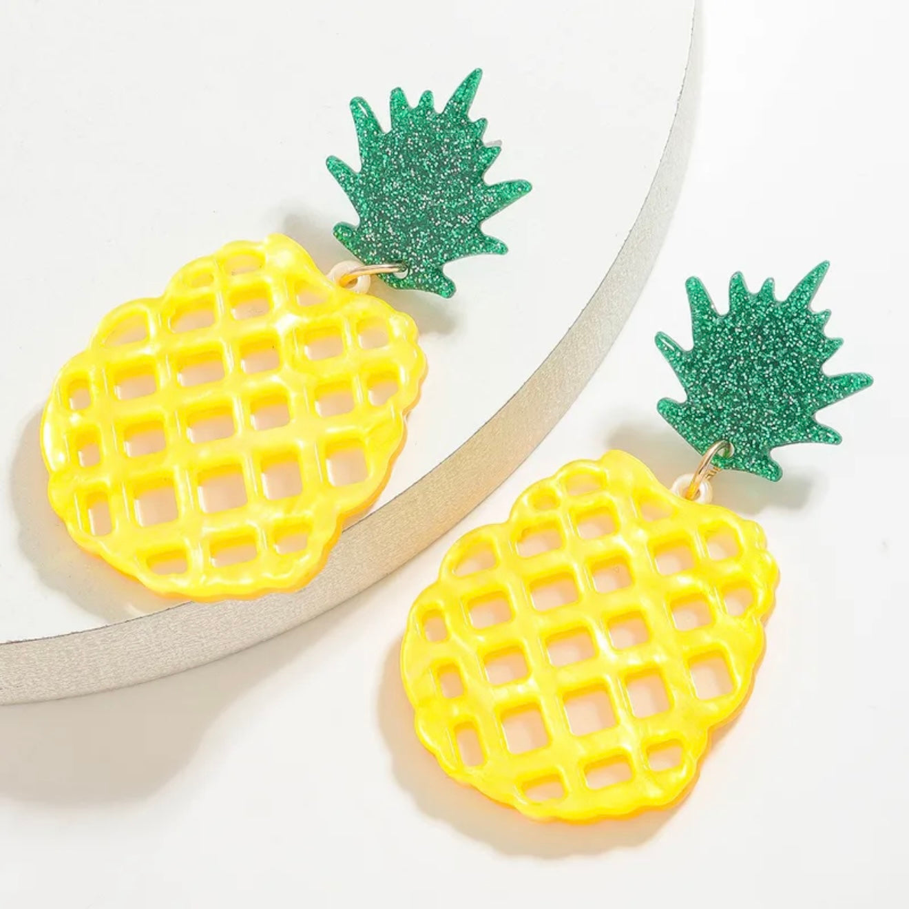 Aretes piñas