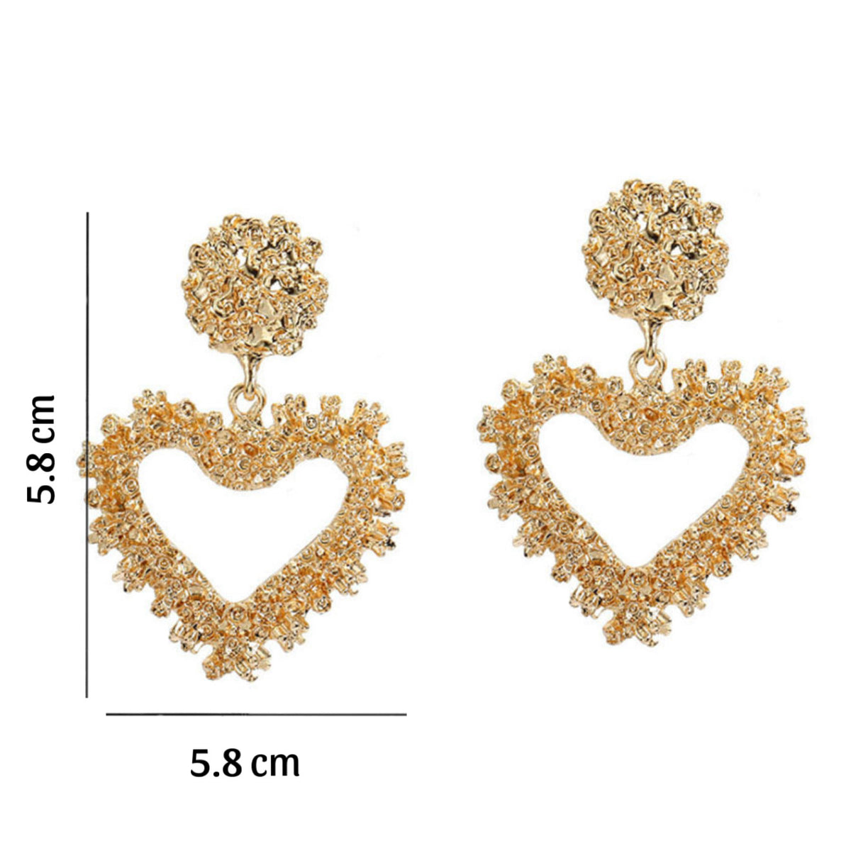Aretes corazones dorados con textura