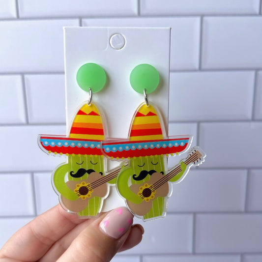 Aretes de cactus con guitarra
