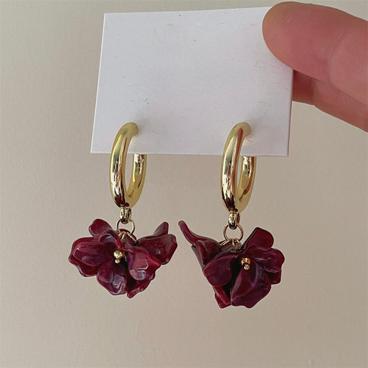 Artes de flores rojas